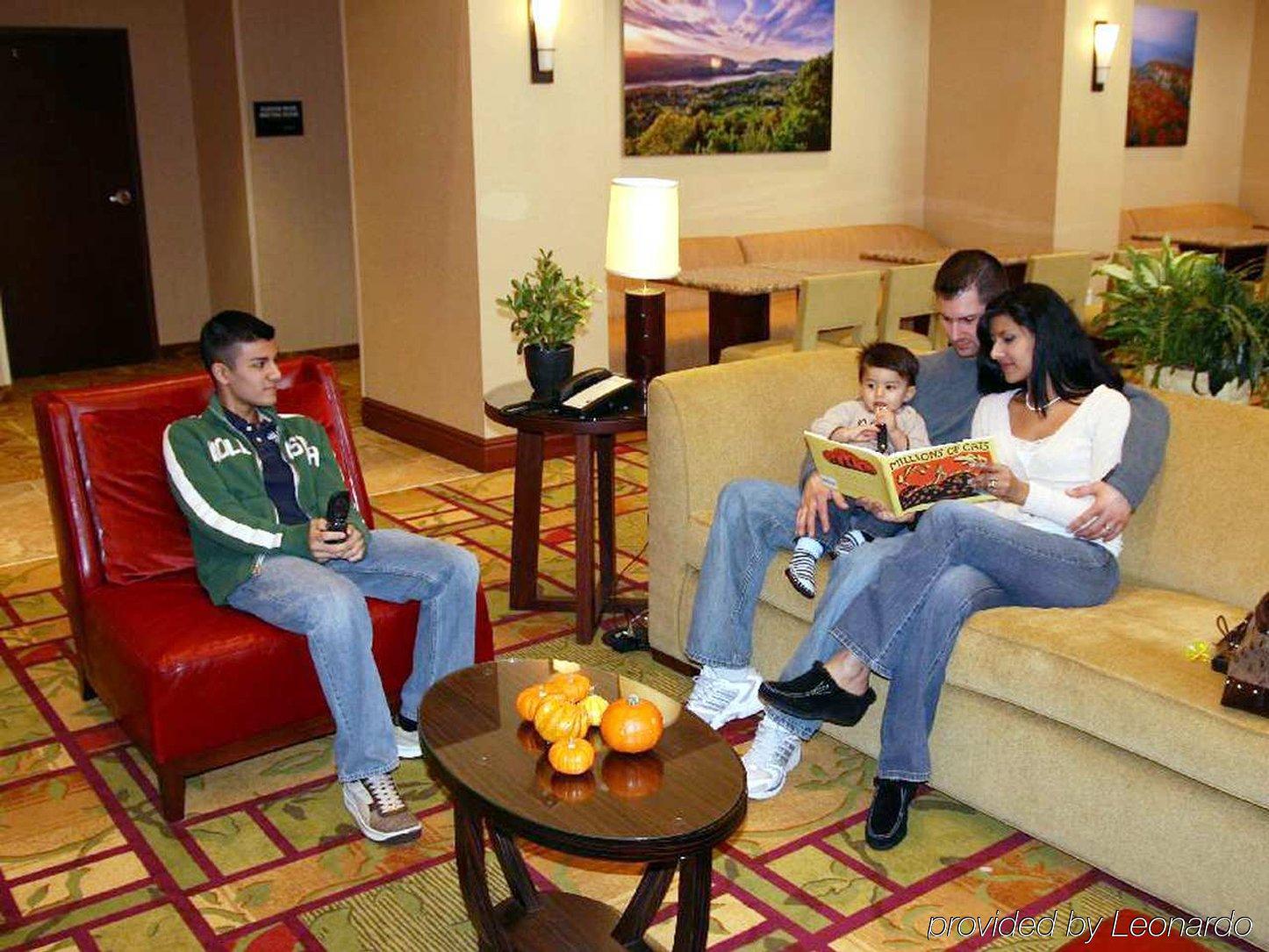 Hampton Inn & Suites Poughkeepsie Spackenkill Habitación foto